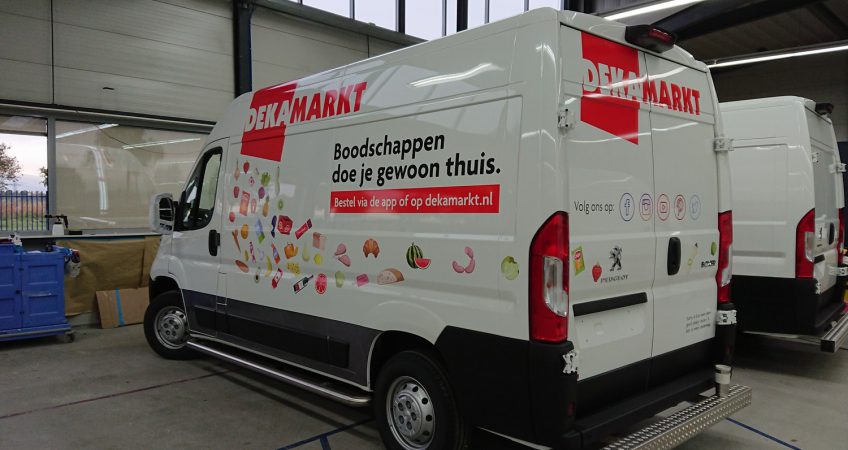 DEKA Markt – Belettering Peugeot Boxer  