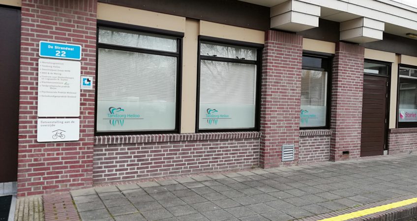 Tandzorg Heiloo – Raambelettering  